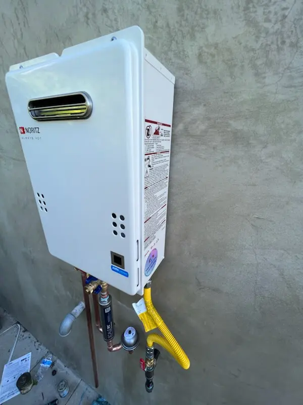 Tankless water heater installation for Estate Grove and Valencia Estates homes